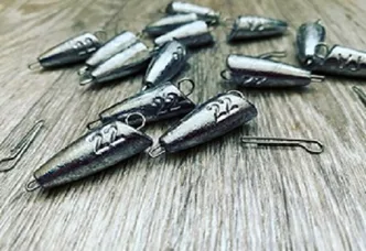 Išardoma švininė čeburaška „Kulka” 4-70g – Išardoma švininė čeburaška "Kulka" 28g