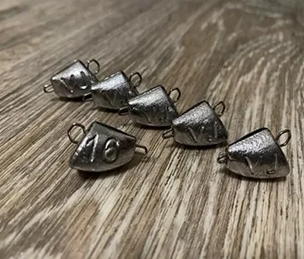 Švininė čeburaška „Batas” – Švininė čeburaška "Batas" 30g
